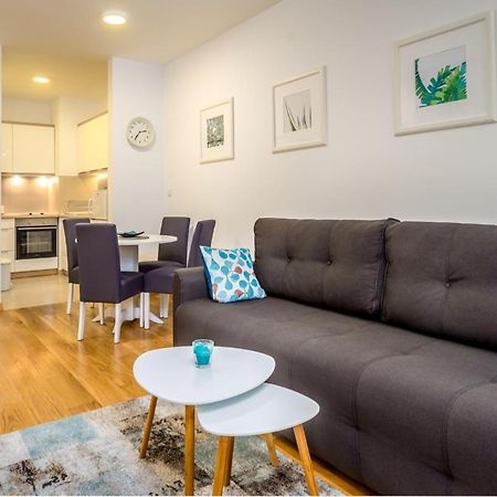 Apartman Tirena เบลเกรด ภายนอก รูปภาพ