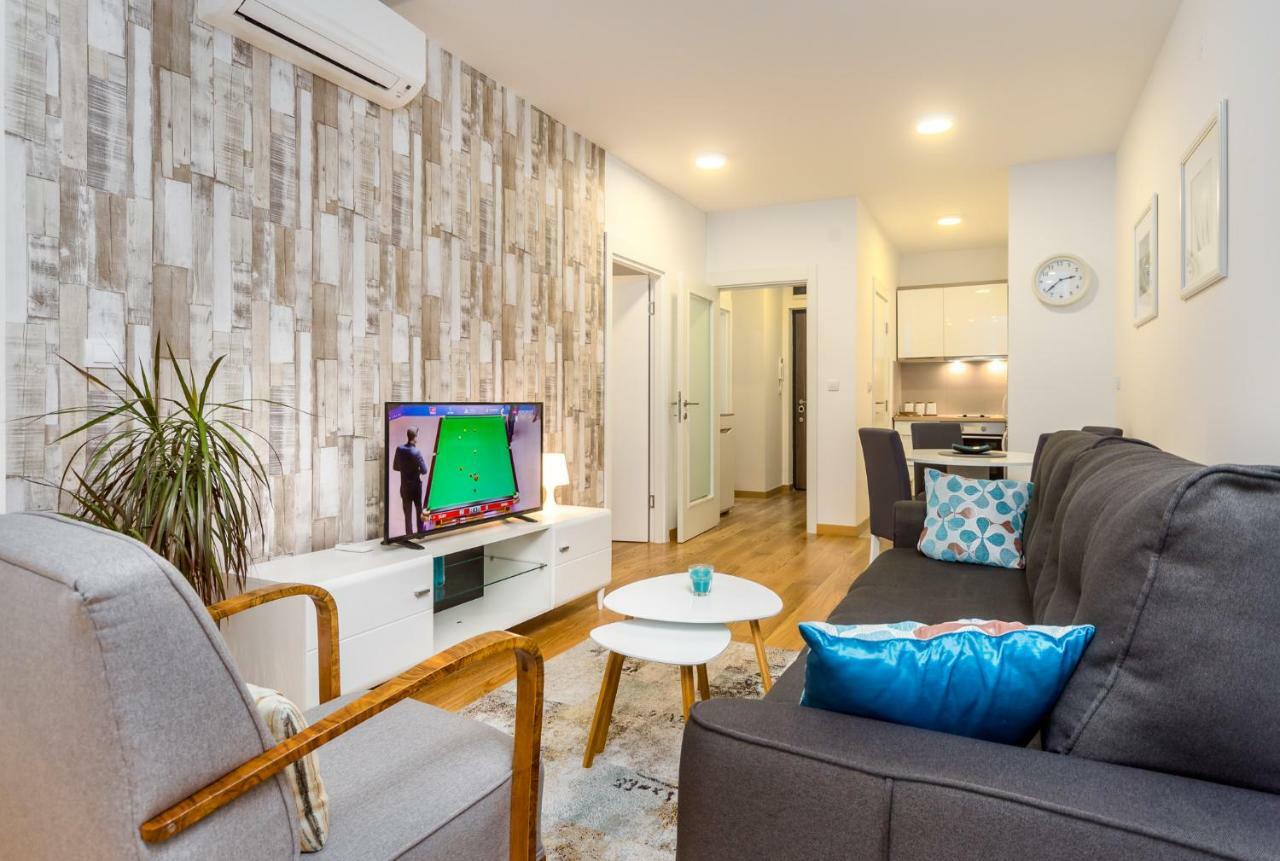 Apartman Tirena เบลเกรด ภายนอก รูปภาพ