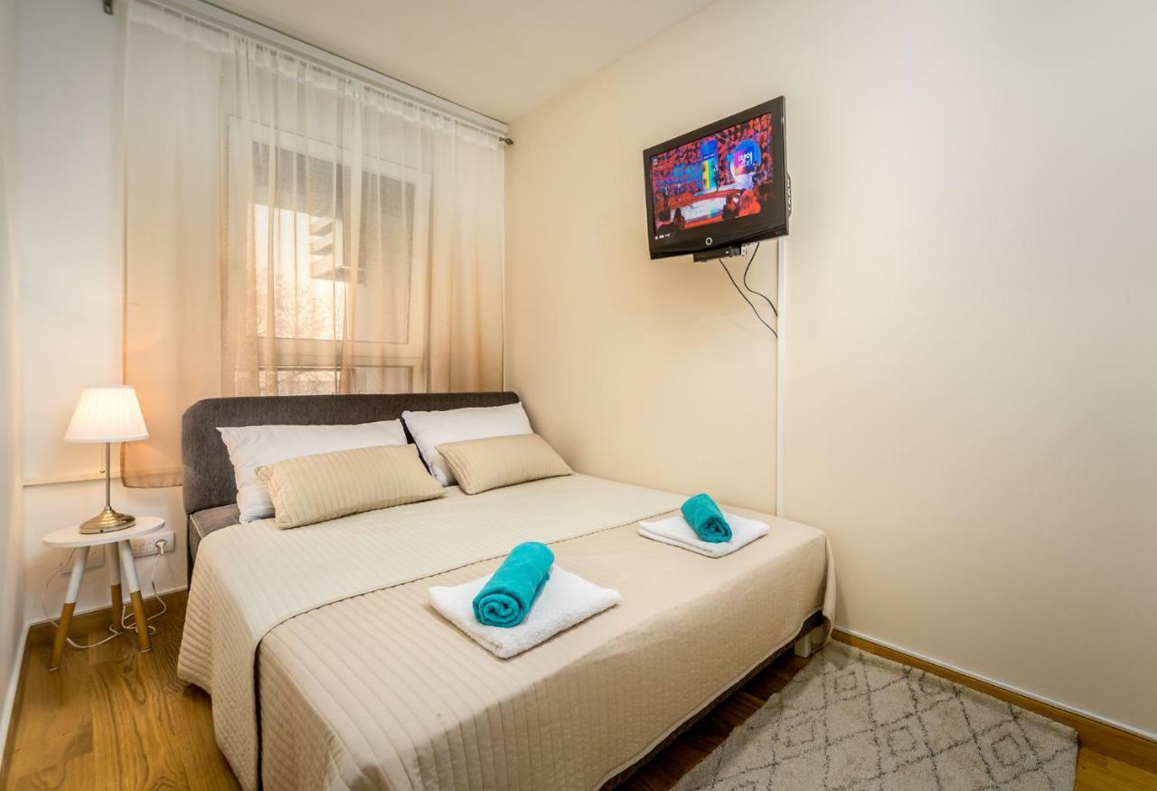 Apartman Tirena เบลเกรด ภายนอก รูปภาพ