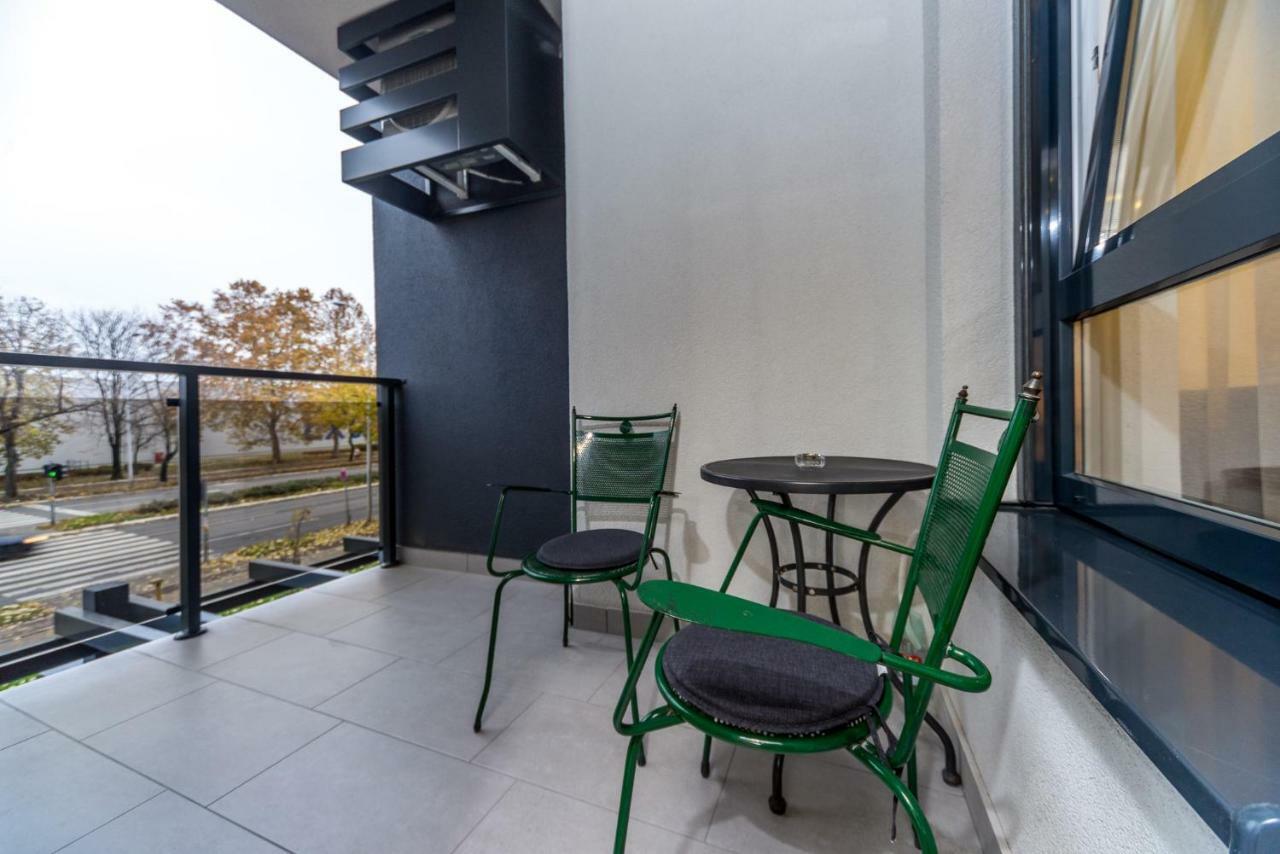 Apartman Tirena เบลเกรด ภายนอก รูปภาพ